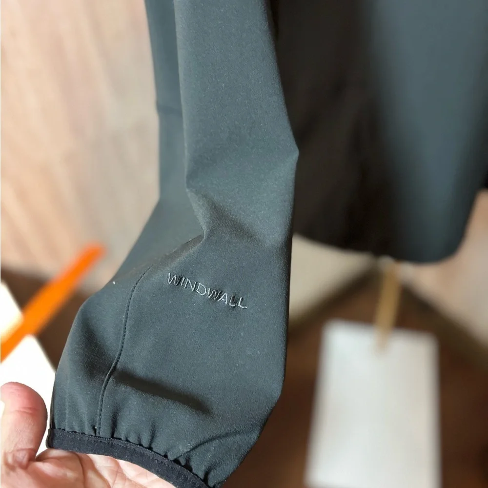 The North Face Men's Charcoal Performance Jacket